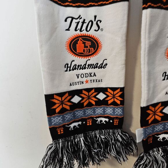 Tito's Vodka Winter Knit Scarf Ice Cube Unisex - Picture 2 of 2